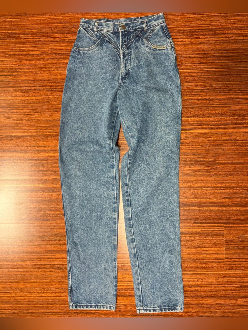Vintage Rocky Mountain Bareback Jeans with cut out size 29 / 9 35” inseam